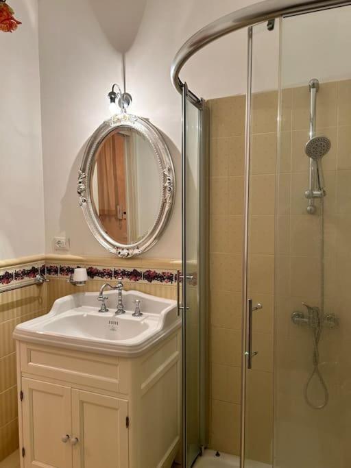 Vacanze Romane Apartment Anzio Eksteriør billede