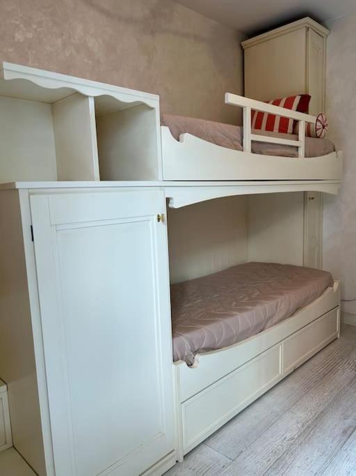 Vacanze Romane Apartment Anzio Eksteriør billede